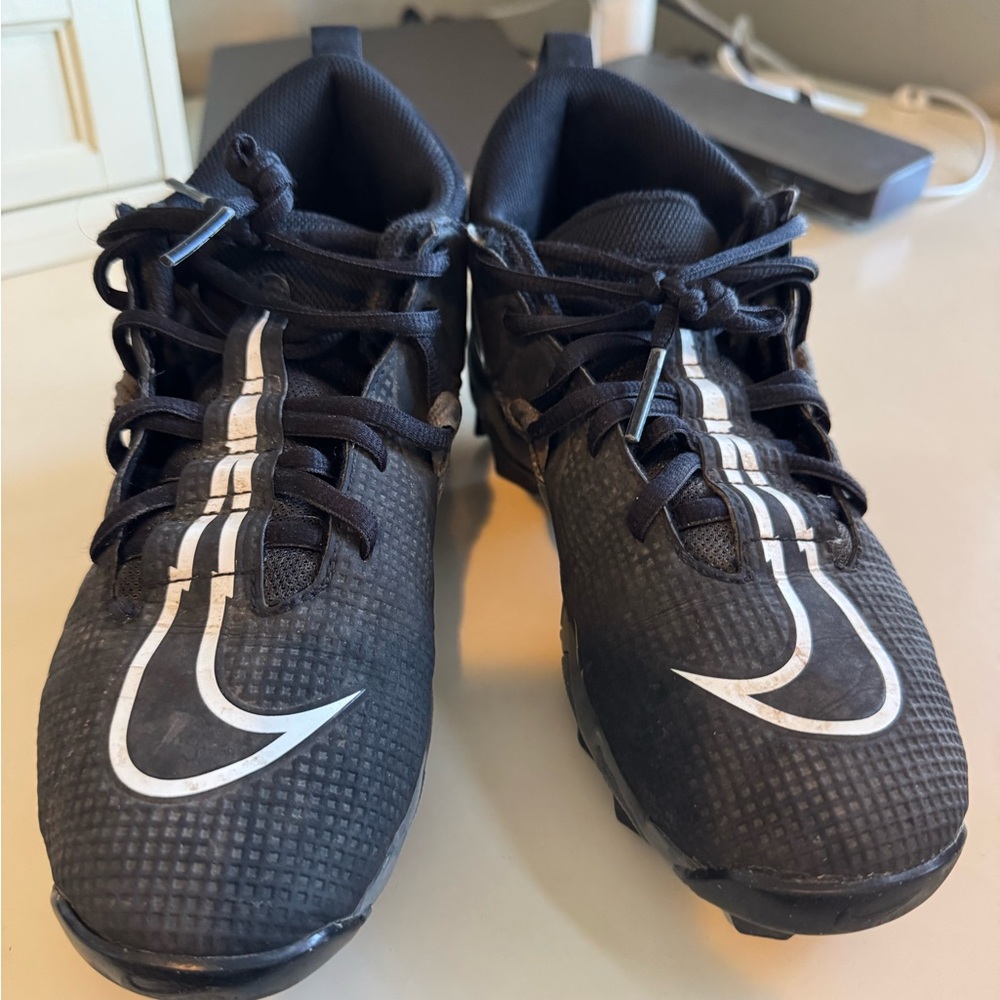 Nike Alpha Menace 3 Football Cleats